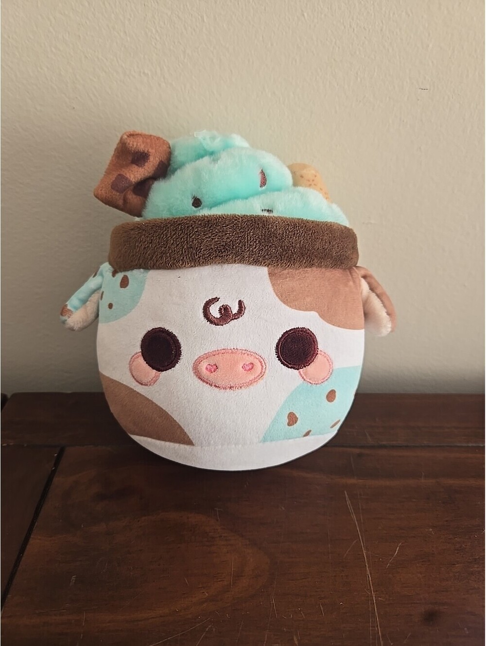 Cuddle Barn Mint Chocolate Chip Mooshake Plush 7” Mint Chocolate